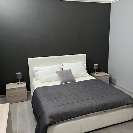 Delia Apartment Catania Exterior photo